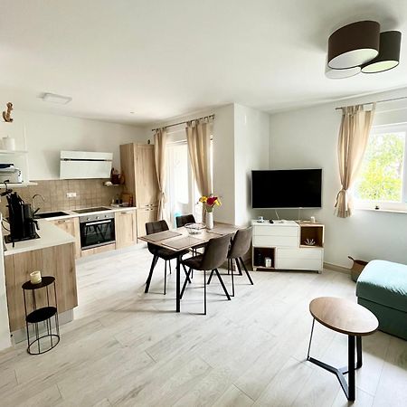 Apartment Laura Подстрана Екстер'єр фото
